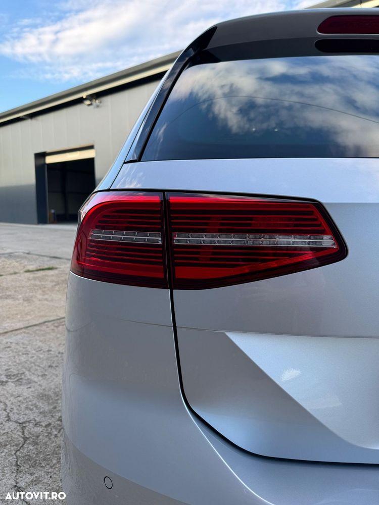 Volkswagen Passat 2.0 TDI SCR DSG (BlueM Tech) Comfortline - 9