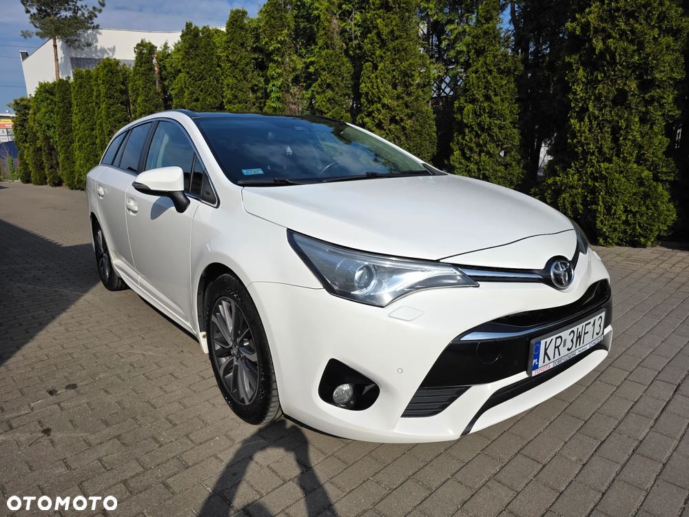 Toyota Avensis 2.0 Prestige MS - 1