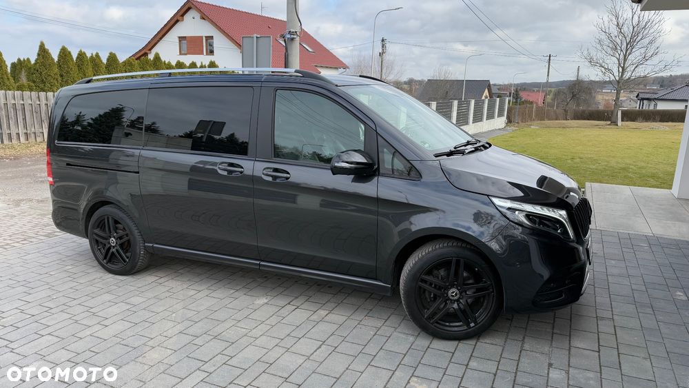 Mercedes-Benz Klasa V - 1