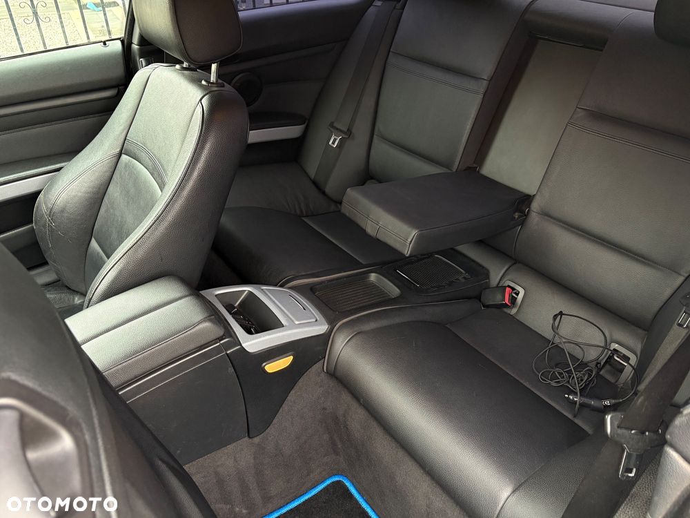 BMW Seria 3 320d - 10