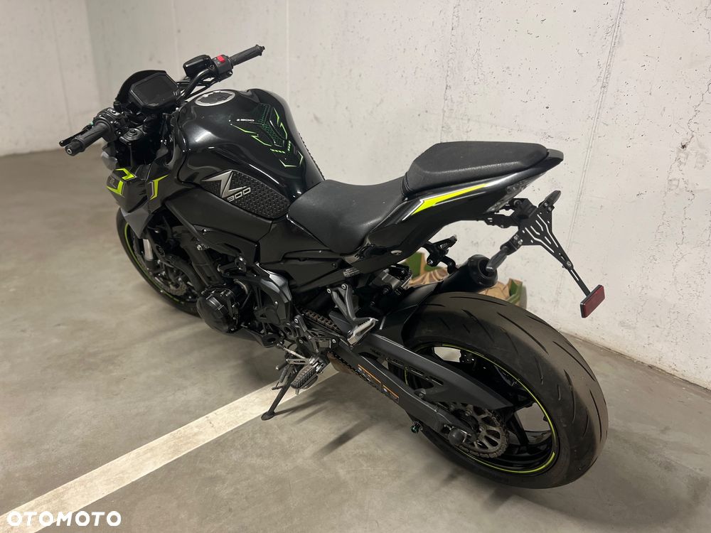 Kawasaki Z 900 - 17