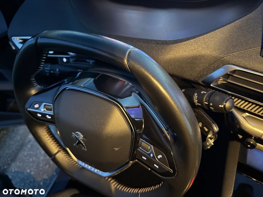 Peugeot 5008 1.2 PureTech Active S&S - 26