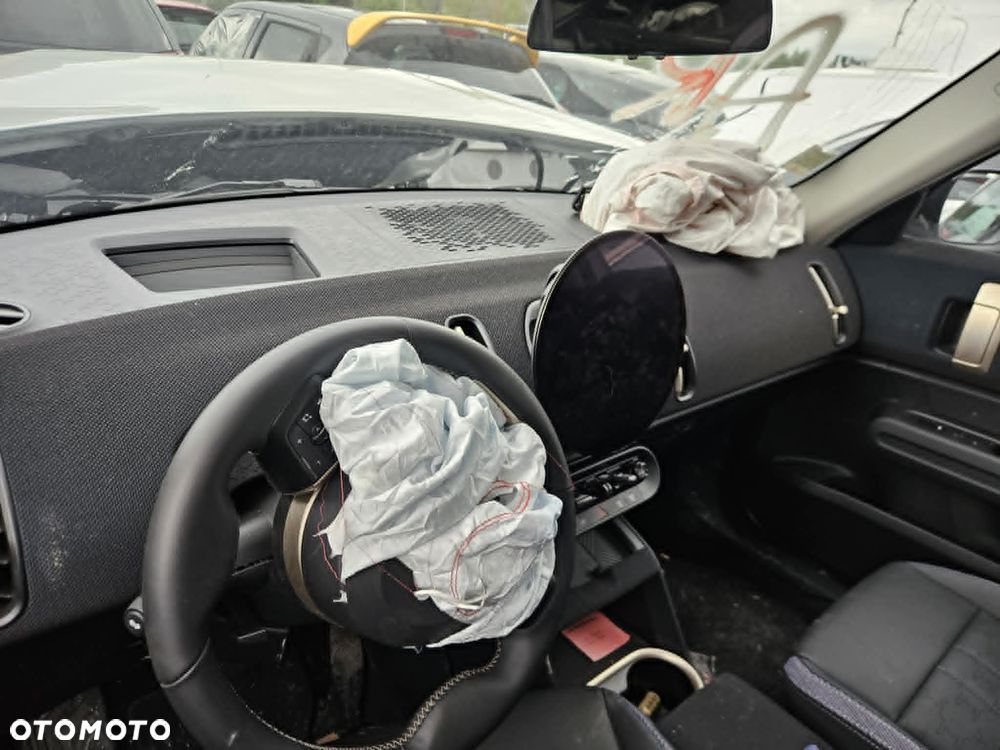MINI Countryman C Classic Trim - 7