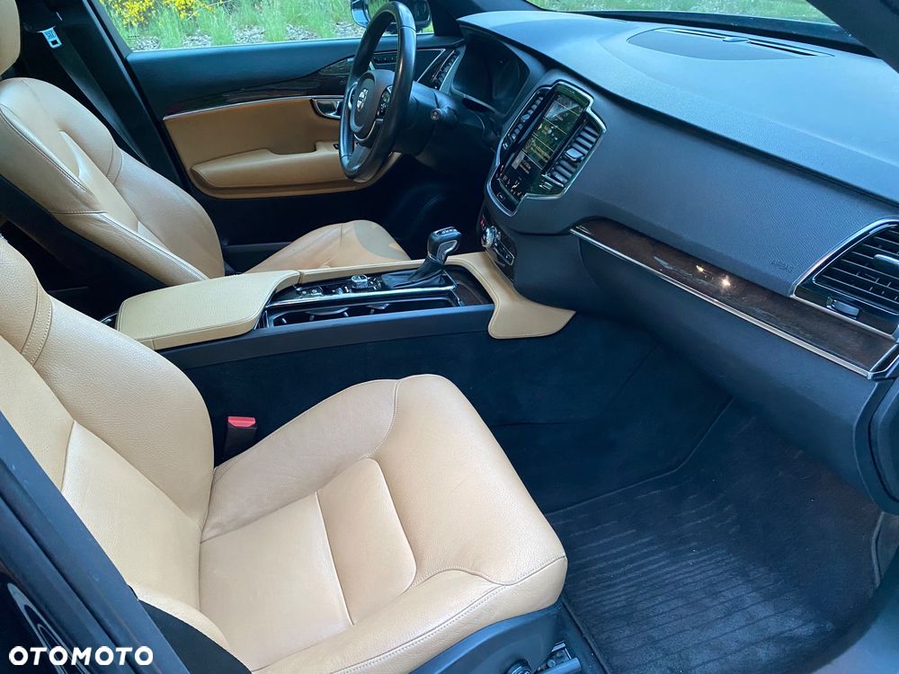 Volvo XC 90 T6 AWD Momentum 7os - 15