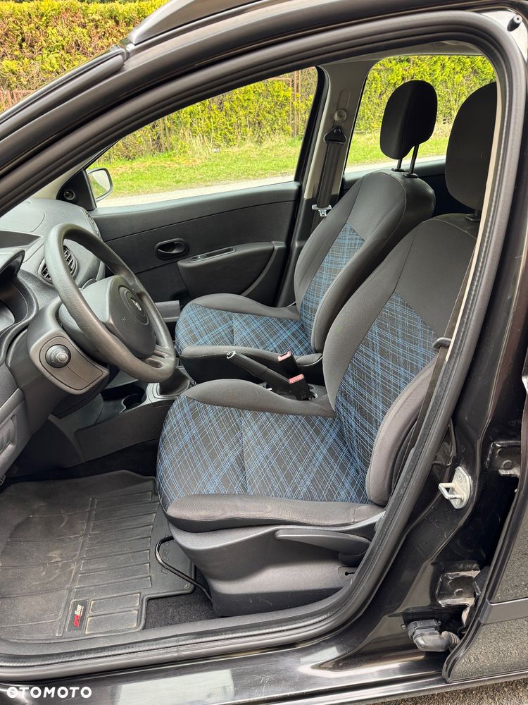 Renault Clio 1.2 TCE Authentique - 10