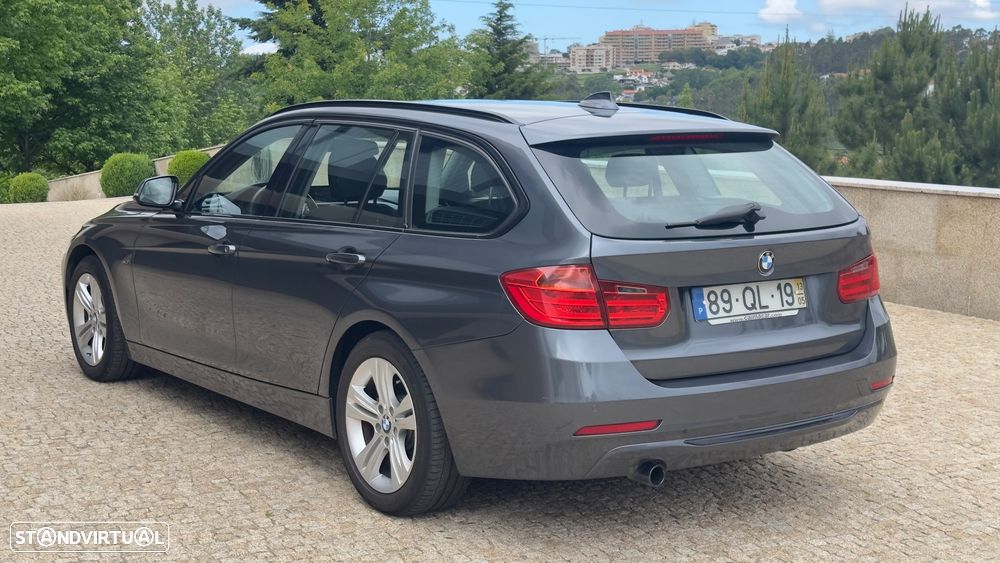 BMW 320 d Aut. Sport Line - 2