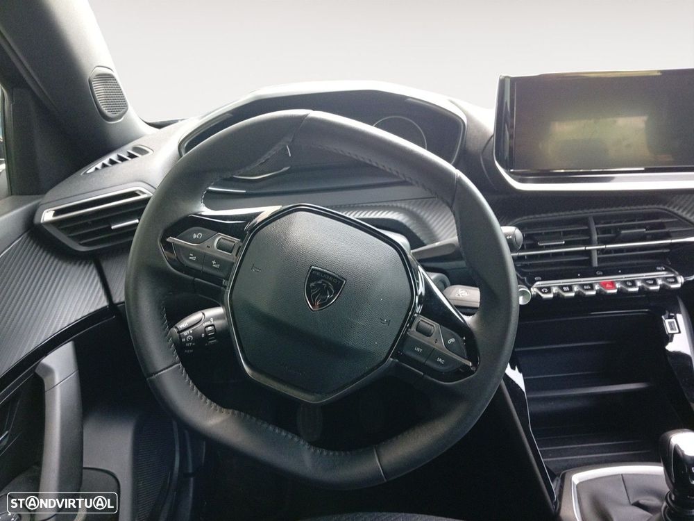 Peugeot 2008 1.2 PureTech Style - 12