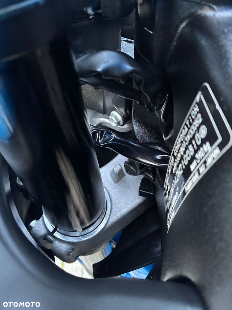 Suzuki GSX-R - 32