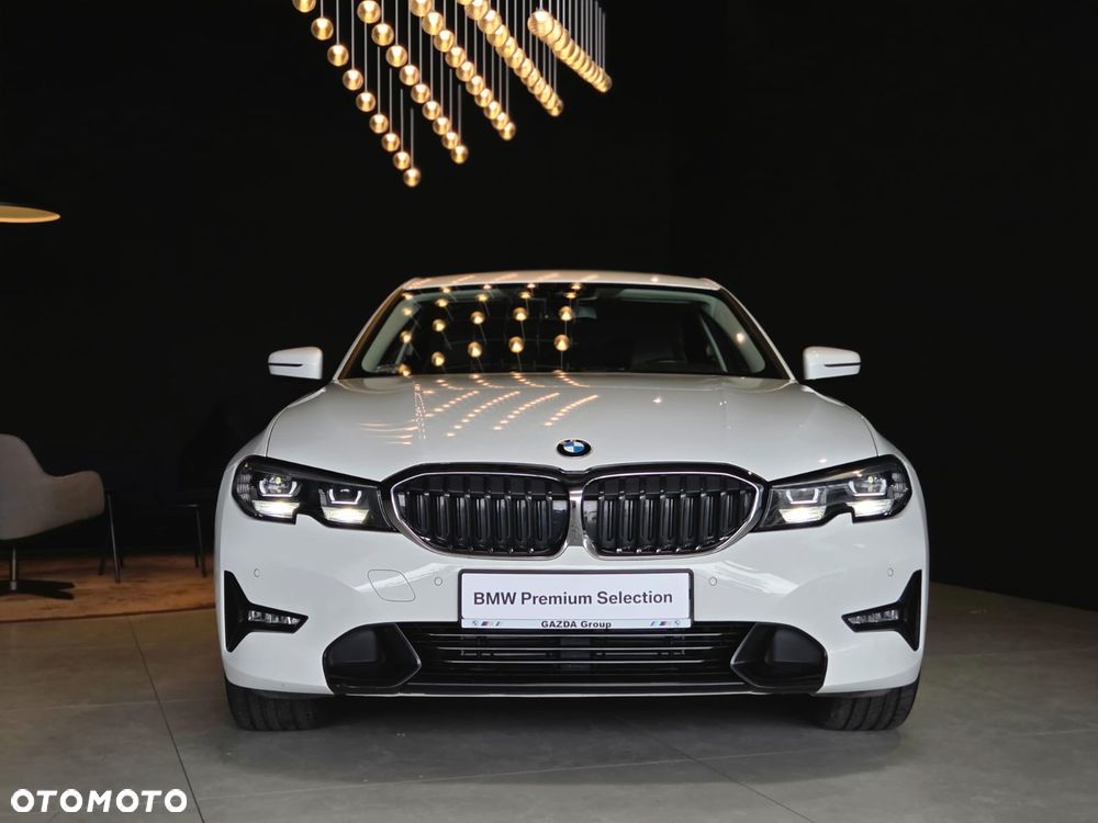 BMW Seria 3 318i Sport Line - 2