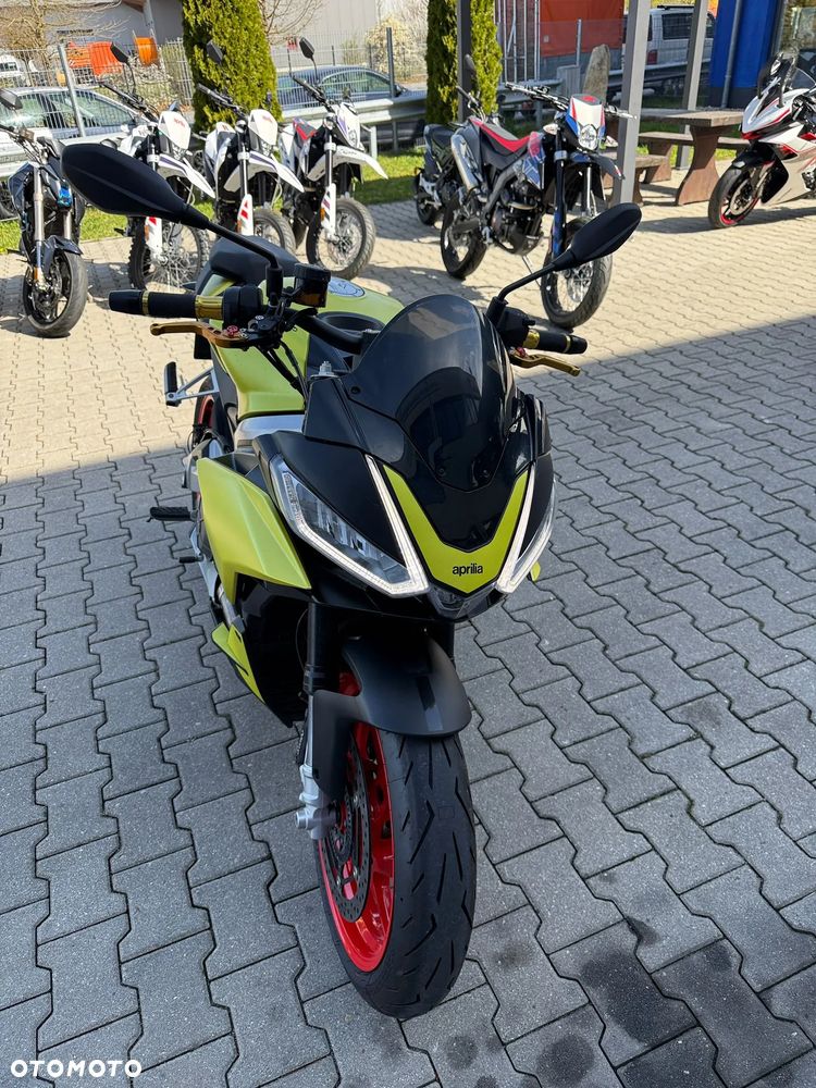 Aprilia Tuono - 9