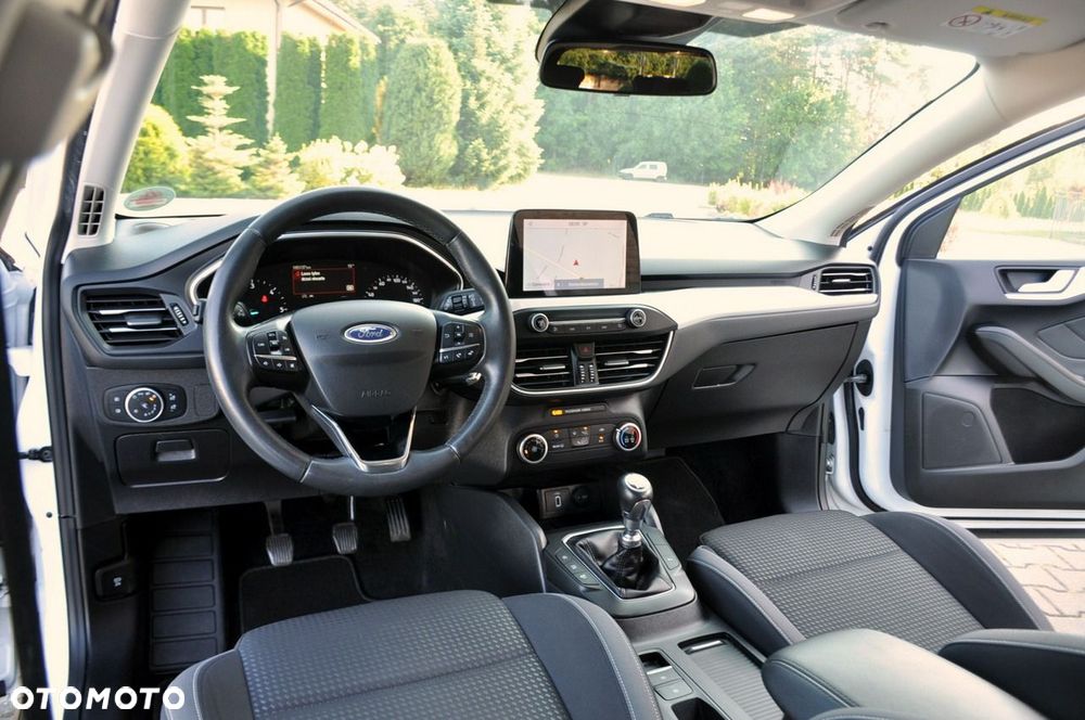 Ford Focus - 28