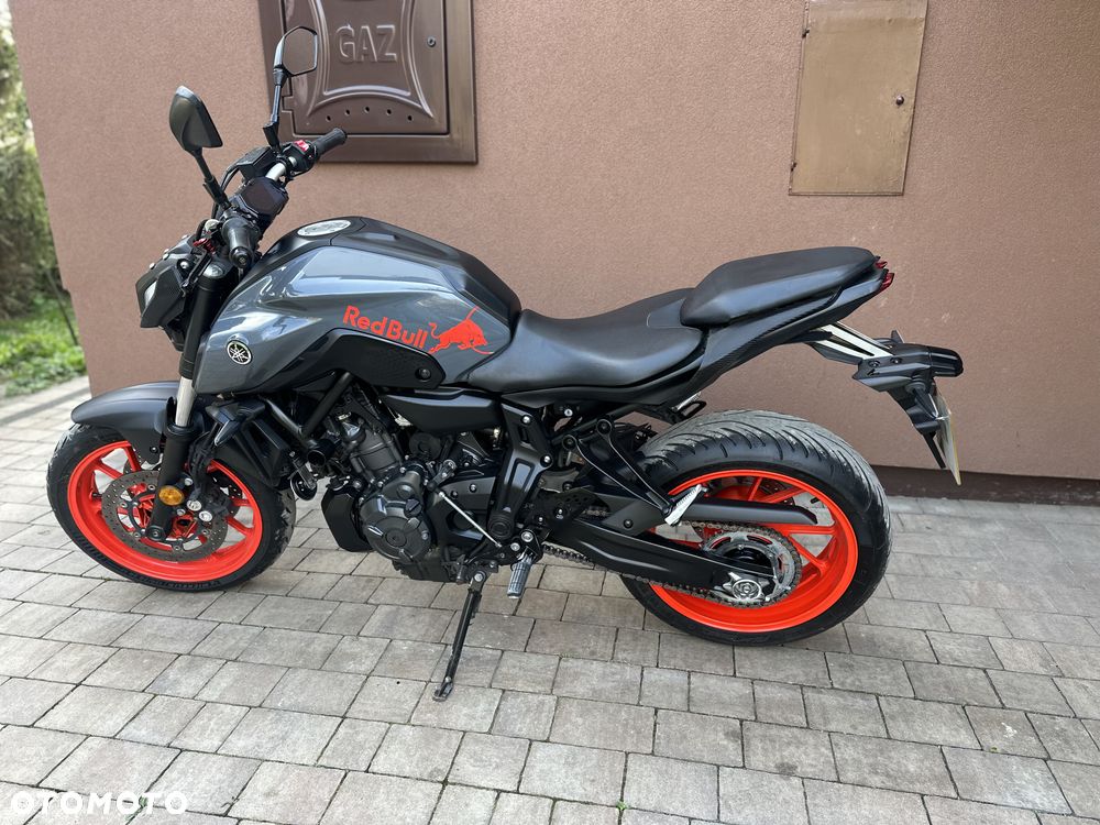 Yamaha MT - 19