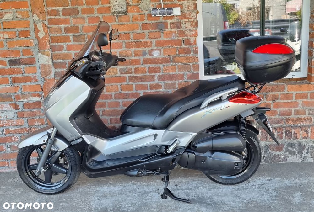 Yamaha X-max - 8