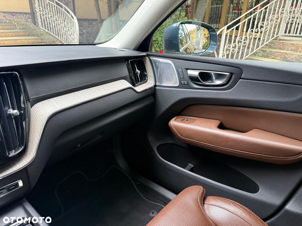 Volvo XC 60 T6 AWD Geartronic Inscription - 10