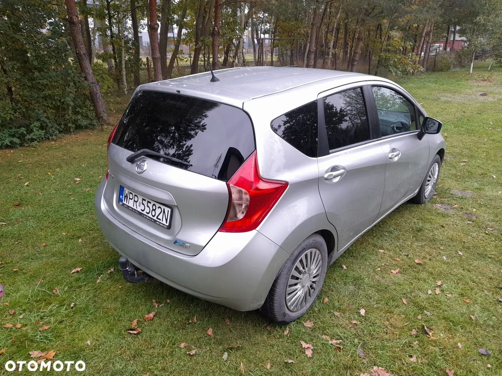 Nissan Note 2015 photo 2