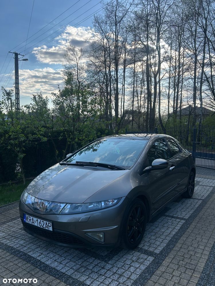 Honda Civic 1.8 Executive - 1