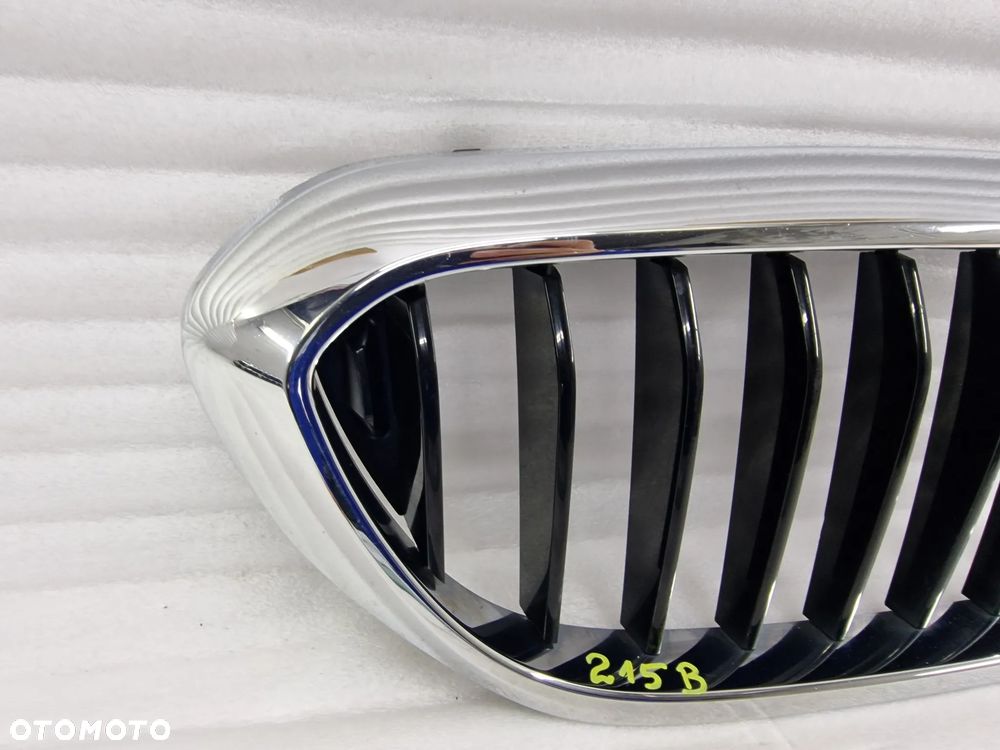 BMW G30 / G31 16- PRAWA NERKA / ATRAPA / GRILL PRZEDNI PRZÓD , NR 7383520 / 7390866 / 7390864 / 8070470 / 7473692 / 7473702 , NR AUKCJI GL215 - 13
