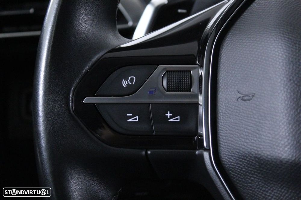 Peugeot 3008 1.6 Hybrid Allure Pack e-EAT8 - 22