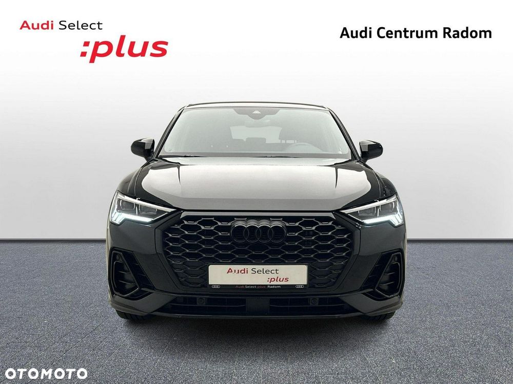 Audi Q3 Sportback - 8