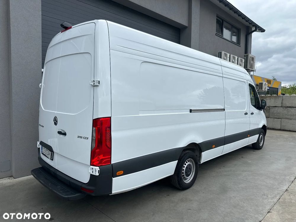 Mercedes-Benz SPRINTER - 1