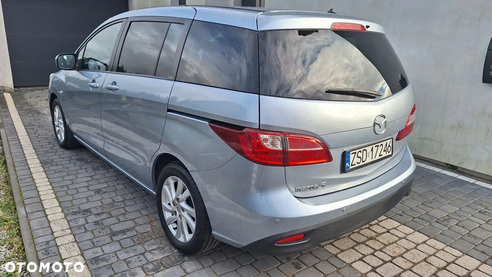 Mazda 5 - 6