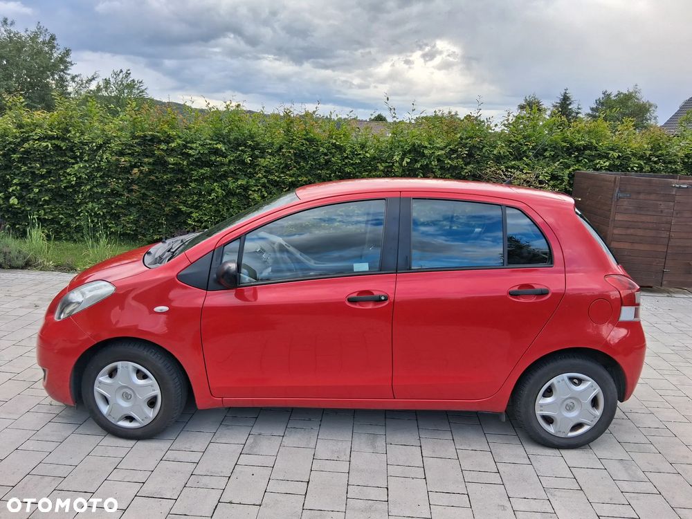 Toyota Yaris 1.0 Luna EU5 - 2