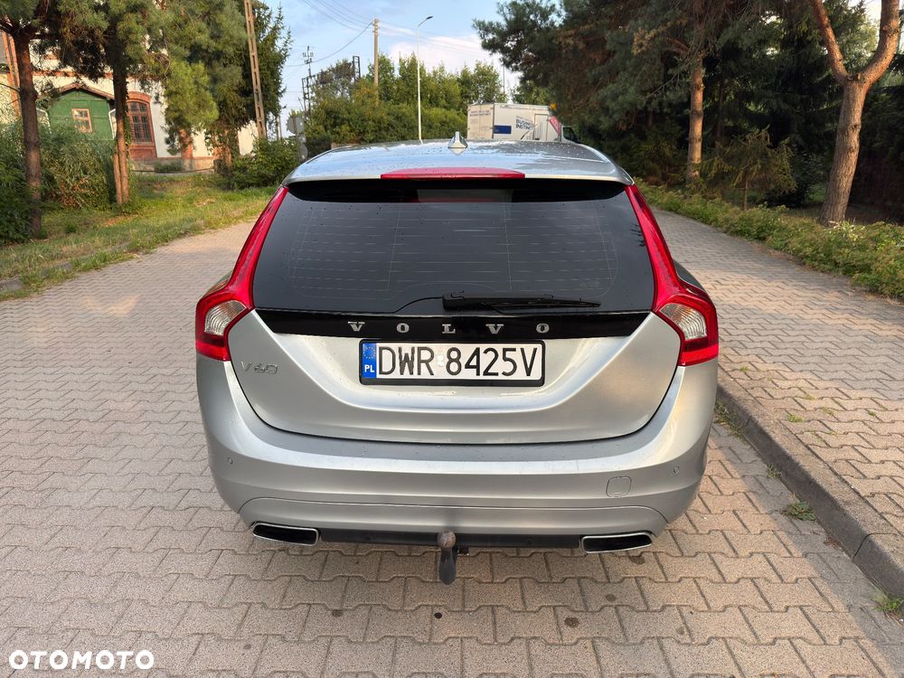 Volvo V60 D4 Drive-E Kinetic - 11