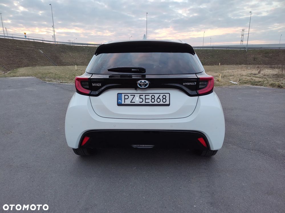 Toyota Yaris Hybrid 1.5 Executive - 8