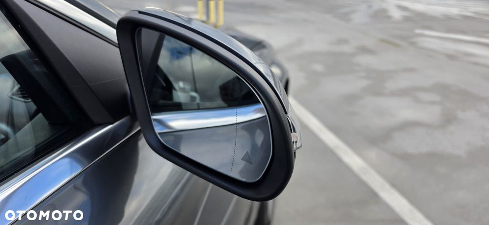 Mercedes-Benz Klasa C 220 d 9G-TRONIC - 33