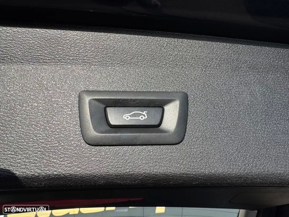 BMW X1 18 d sDrive Line Sport - 60