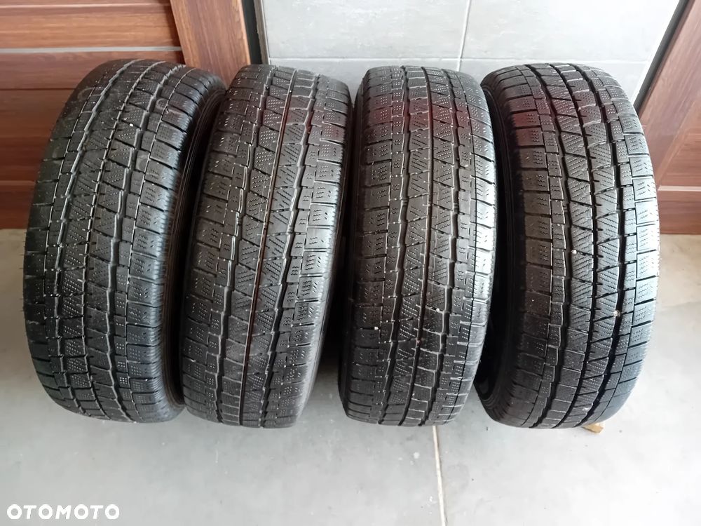 komplet kół Ford Custom Falken 215/65 "16" cali 109/107t ET 60 rozstaw śrub 5x160 2021 bieżnik 2x7mm 2x4mm - 1