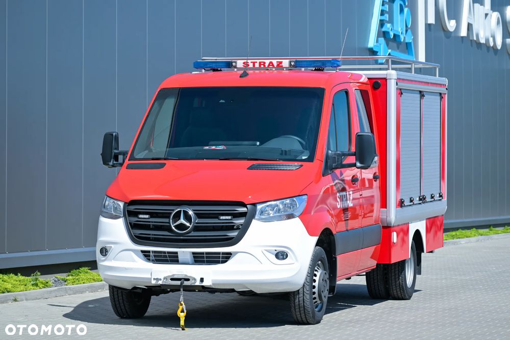 Mercedes-Benz Sprinter - 2