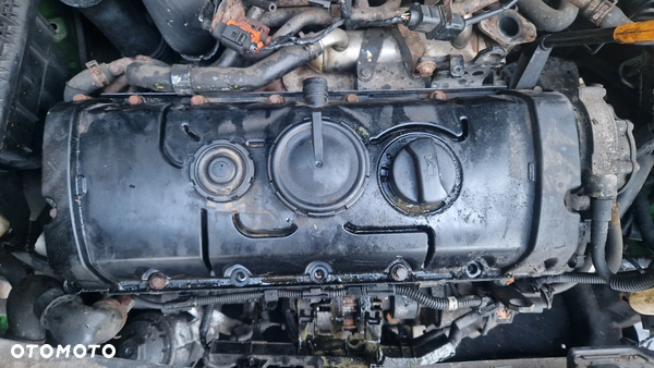 VOLKSWAGEN TRANSPORTER T5 2.5 TDI POKRYWA ZAWORÓW
