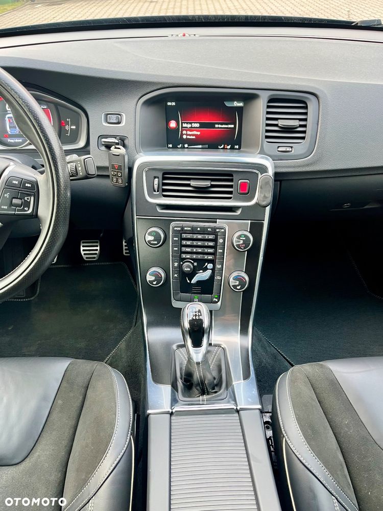 Volvo S60 - 25