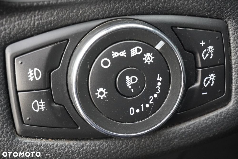 Ford B-MAX 1.6 TDCi SYNC Edition - 32