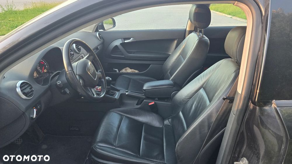 Audi A3 3-drzwiowe 1.6 TDI Ambition - 7