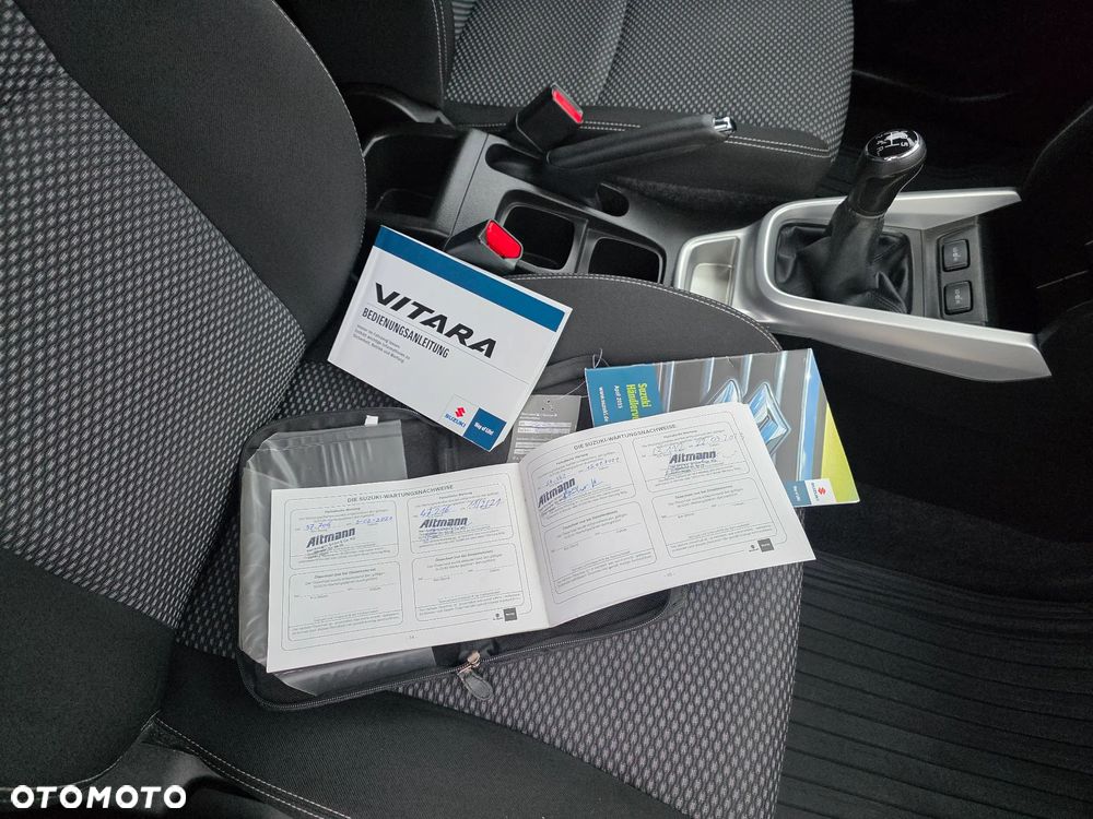 Suzuki Vitara 1.6 Comfort 2WD - 30