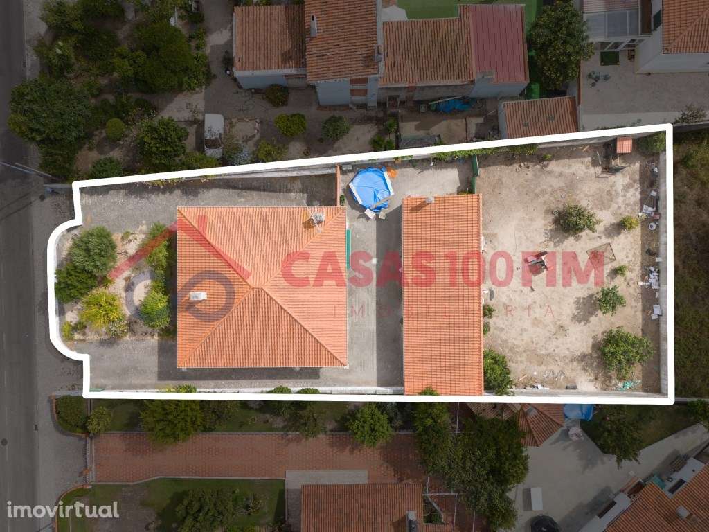 Moradia Térrea T3 + 1 c/ 3 anexos + terreno - Marinha Grande - Grande imagem: 3/38