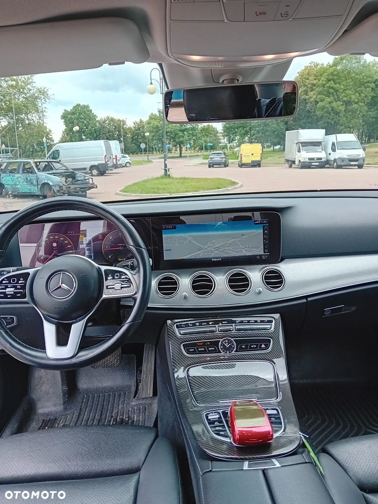 Mercedes-Benz Klasa E - 12