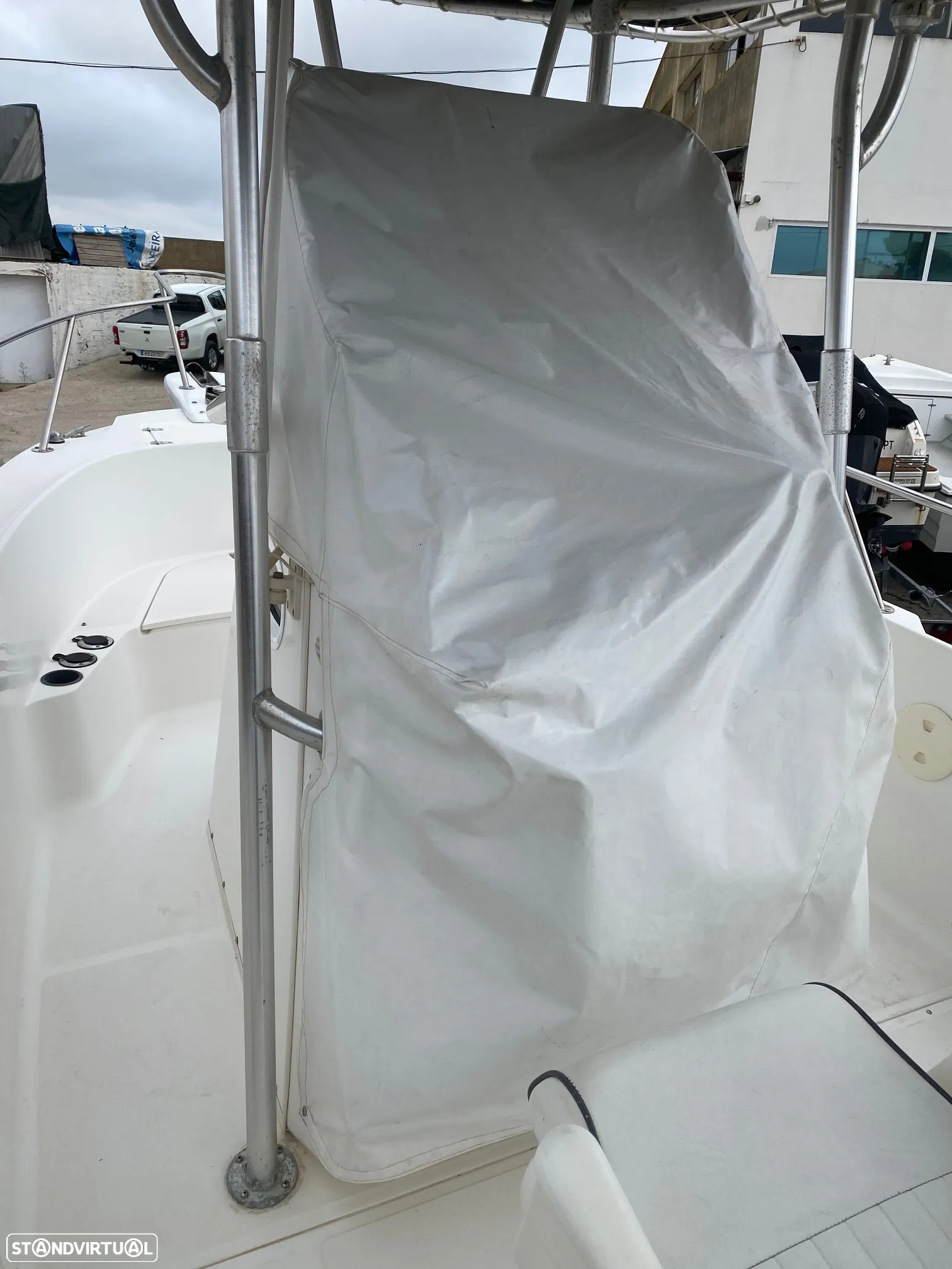 Boston Whaler Outrage 21 - 31