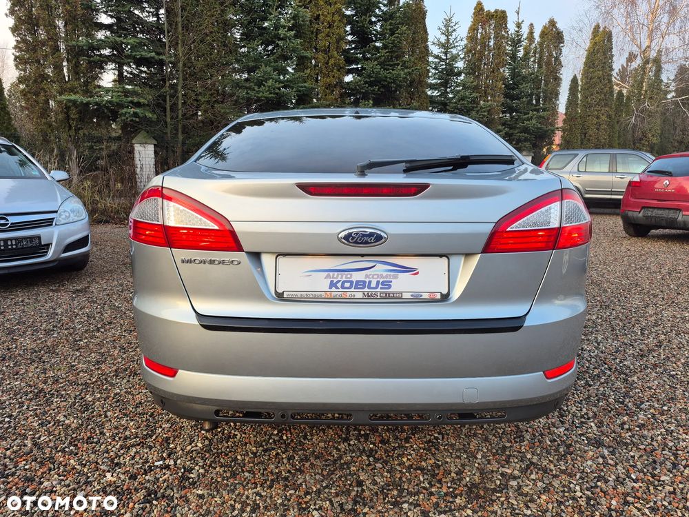 Ford Mondeo 2.0 Ghia Executive - 21