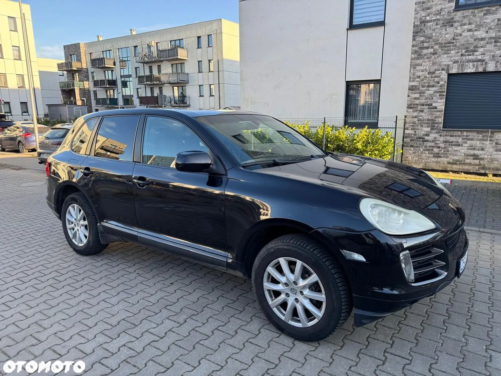 Porsche Cayenne - 4