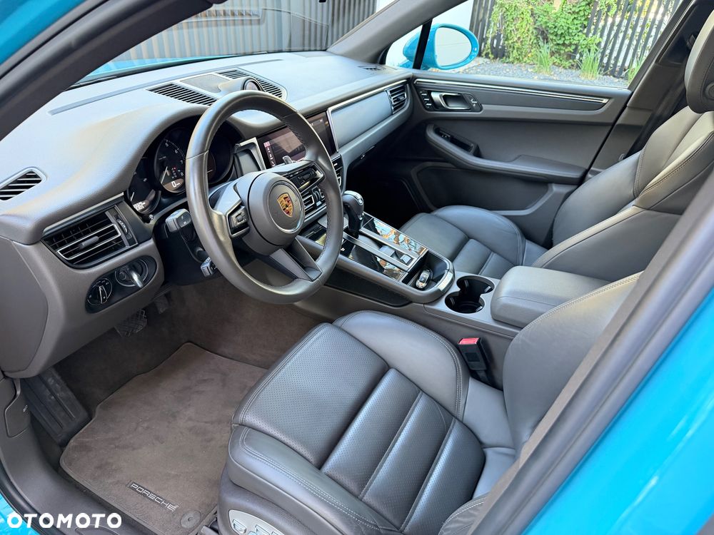 Porsche Macan T - 12