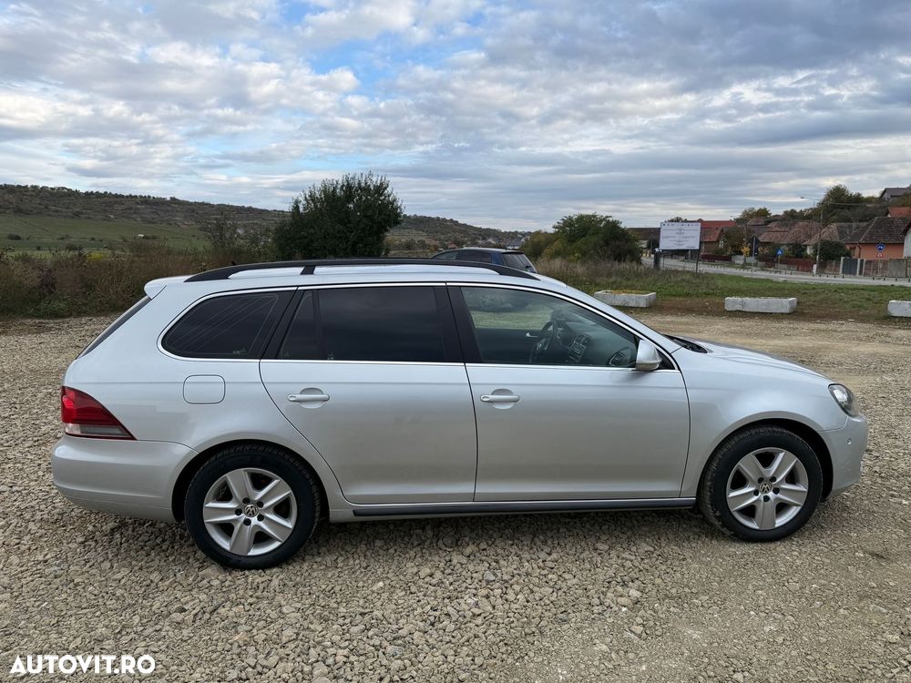 Volkswagen Golf 1.6 TDI DPF DSG Exclusive - 4