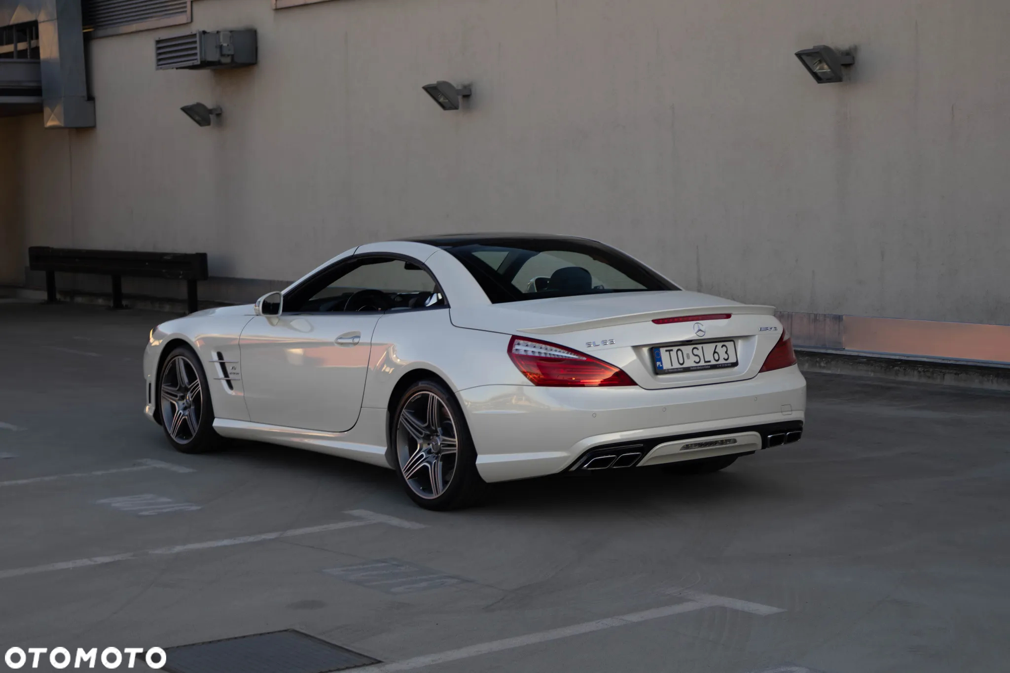 Mercedes-Benz SL 63 AMG - 11