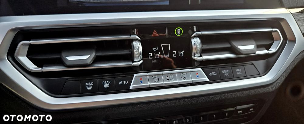 BMW Seria 3 320d xDrive Sport Line Shadow sport - 32