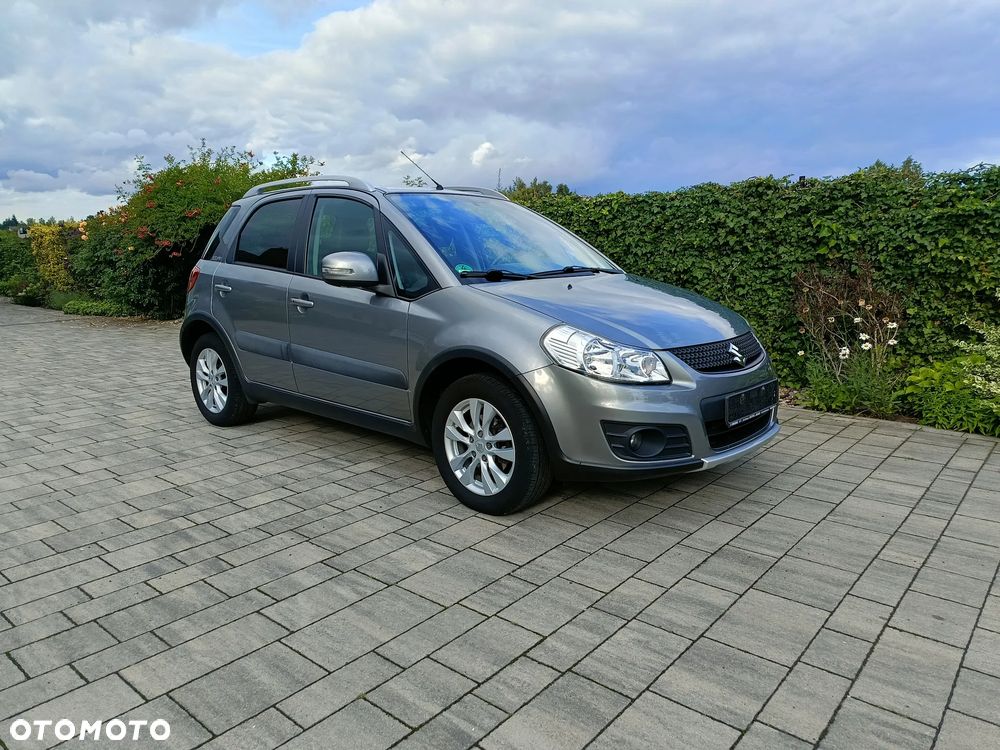 Suzuki SX4 1.6 Comfort Plus - 1