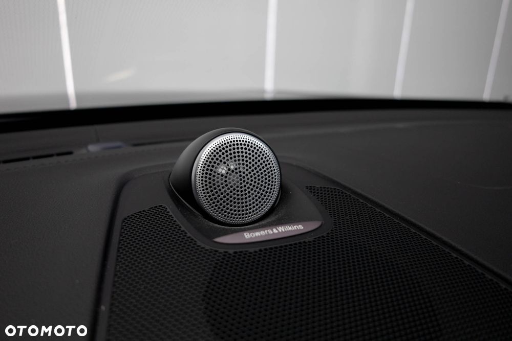 Volvo XC 60 B4 D AWD Ultimate Dark - 8