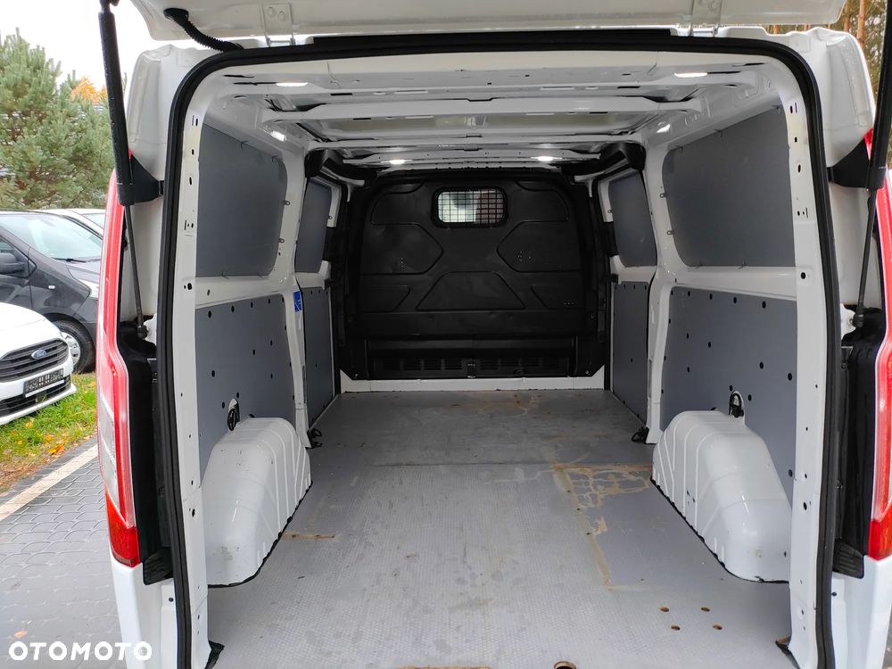 Ford TRANSIT CUSTOM 2020r 2,0 TDCI 130KM AUTOMAT L2H1 LONG DUBEL DRZWI EURO 6 LEDY CENA BRUTTO VAT 23% - 33