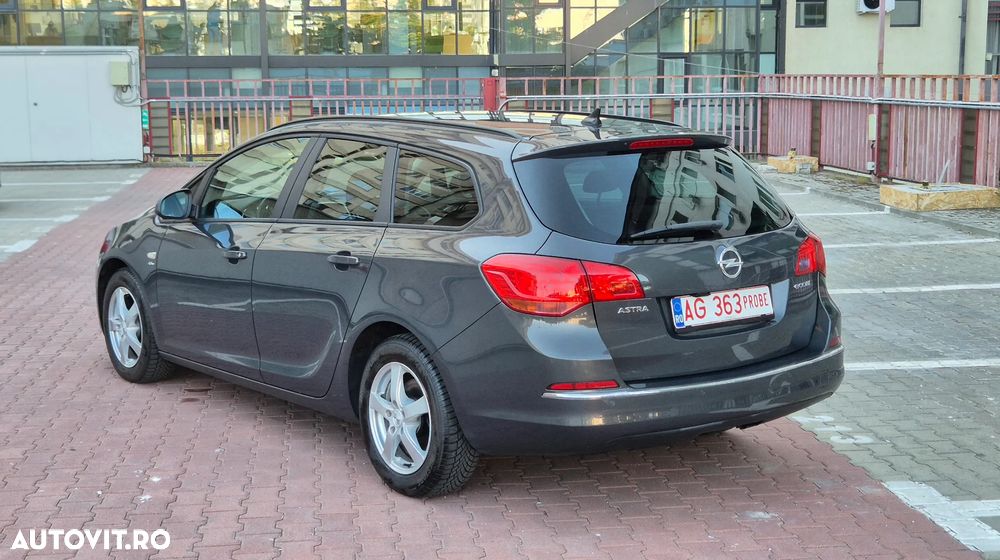 Opel Astra 1.7 CDTI DPF Style - 4